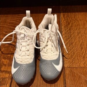 Nike Hurache Lacrosse cleats boys size 3